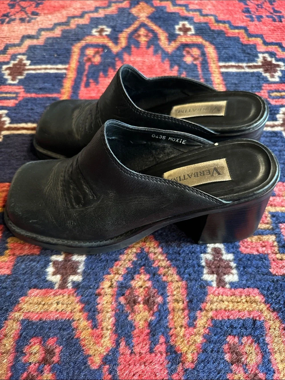 Vintage classic wedge